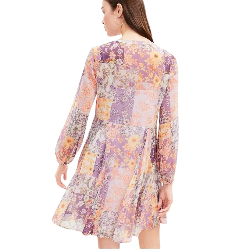 NWT LOFT Women’s Medium Floral Godet Split Neck Swing Dress Purple - Picture 3 of 14